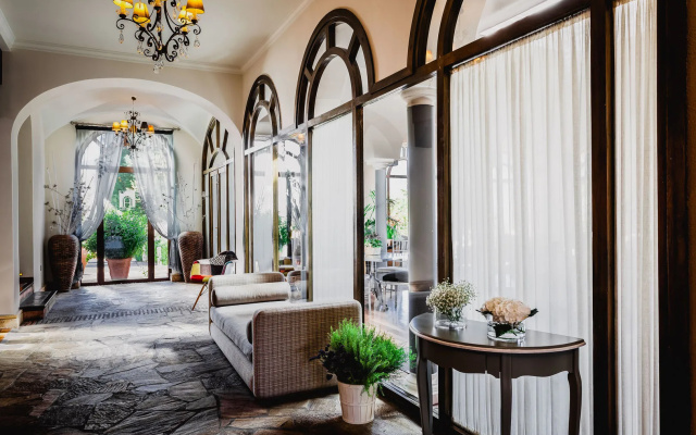 B bou Hotel La Viñuela & Spa