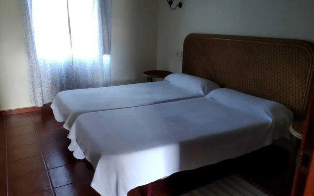 Apartamentos Rurales La Regatina