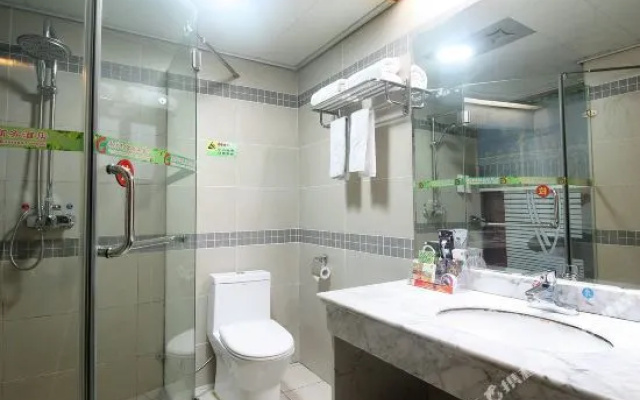 Starway Hotel (Zhuzhou Lushan Road Spring Impression Branch)