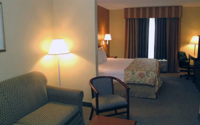Quality Inn & Suites Muskogee