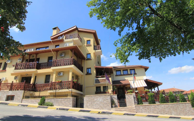 Rusenski Lom Hotel