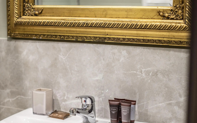 INTOMILAN  Galleria Duomo - Boutique & Design Aparthotel