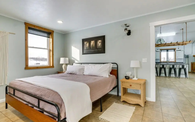 Bright Shipshewana Gem w/ Shuffleboard Table!
