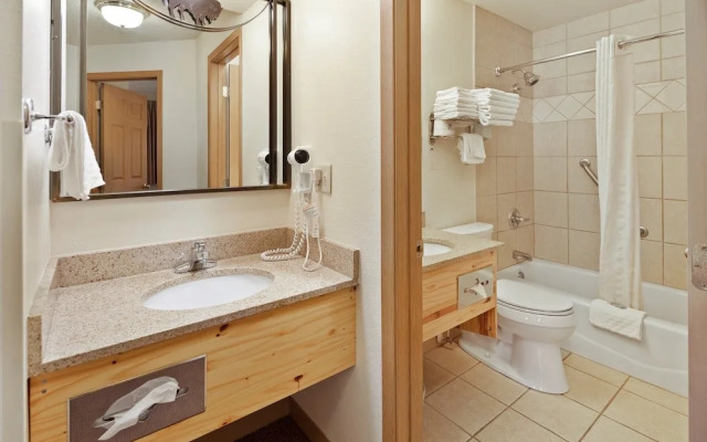 Black Hills Luxury Suites