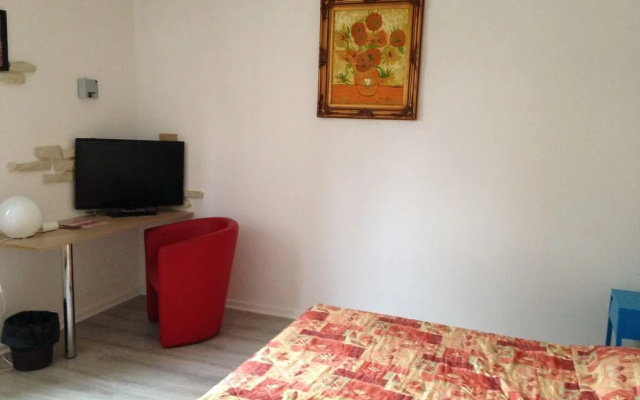 Enzo Hotel