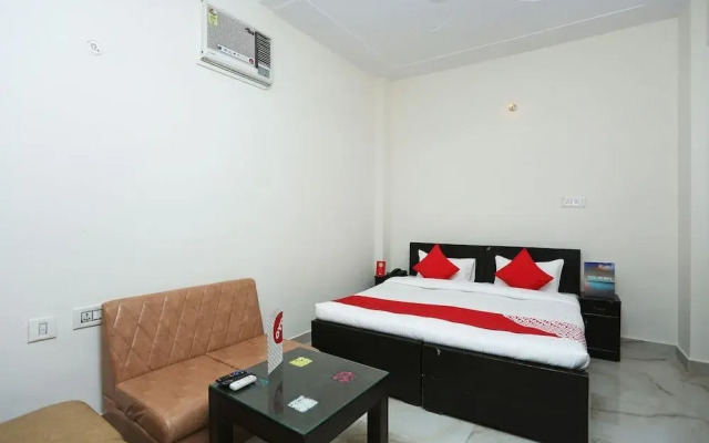 Maharaja Palace by OYO Rooms