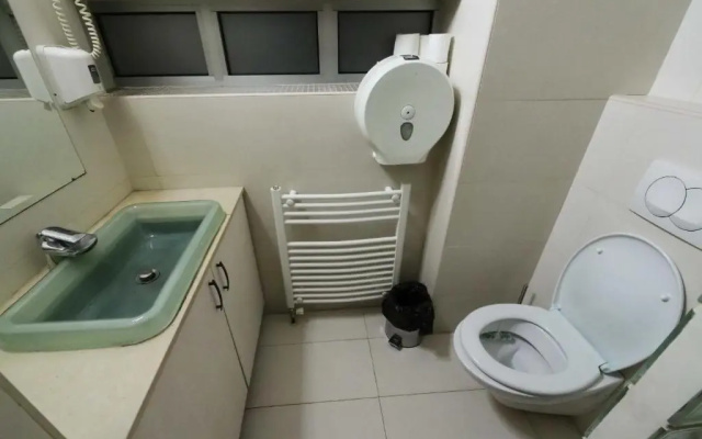 KennedyLux Apartment