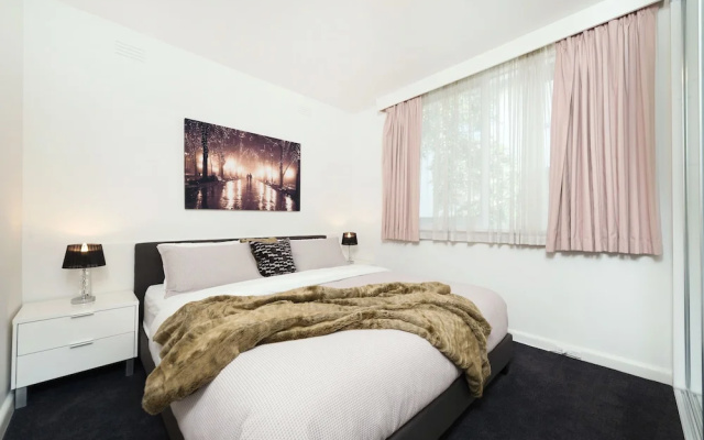 Melbourne Beachside Apartment