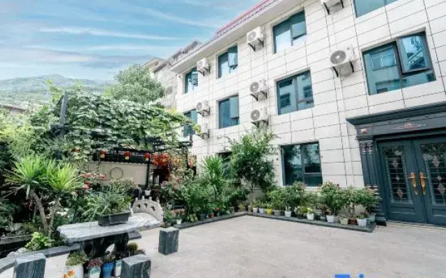 Jiuzhaigou Yueting Mountain Residence Homestay