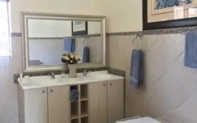 Ado Guesthouse