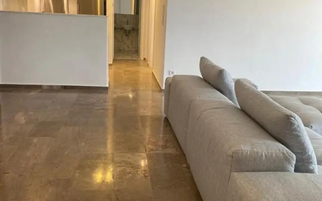Charming Renovating Mets Apartment Athina