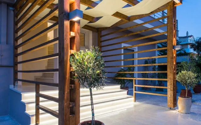 Zoi Apartments