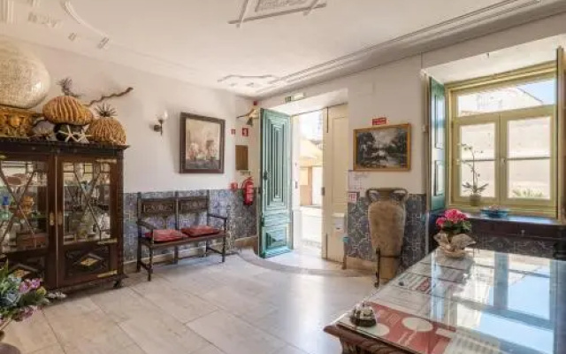 Casa Dos Arcos Boutique Hostel & Suites