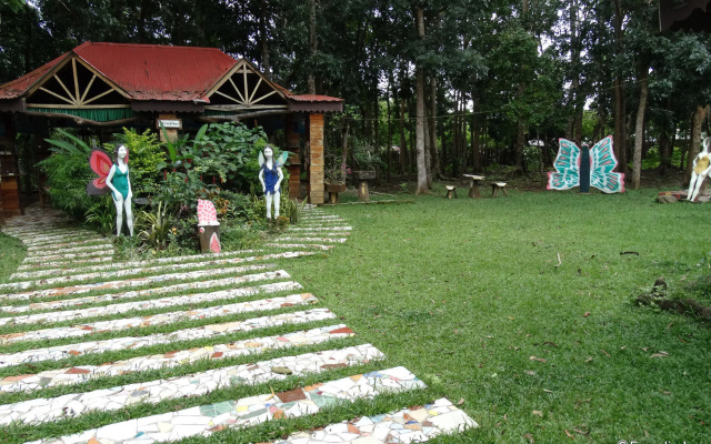 Tent and Breakfast at Irawan Park
