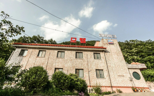 Youngwol River Park