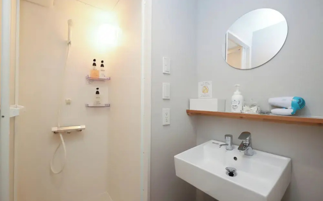 E10HOSTEL