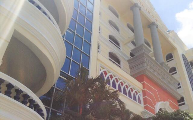 Romance Hotel Sukhumvit 97 вид на фасад