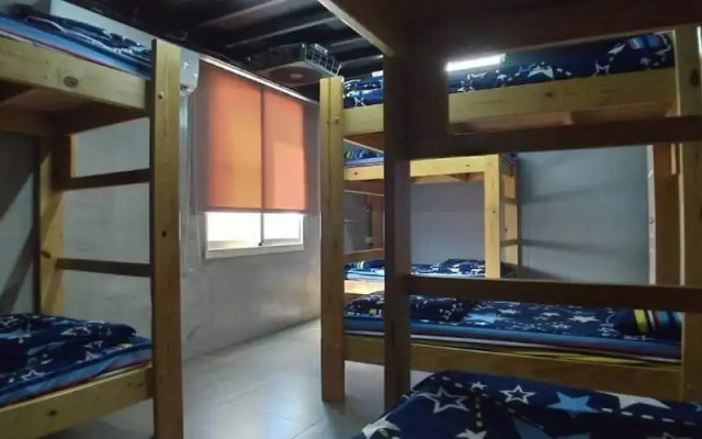 Ohlala Hostel