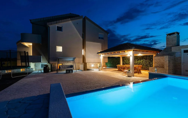 Villa Olive Garden
