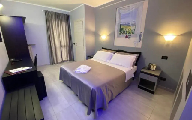J Hotel