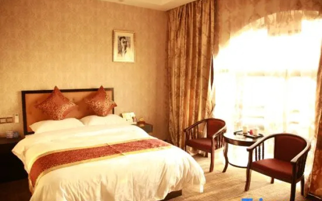 Waitan City Hotel