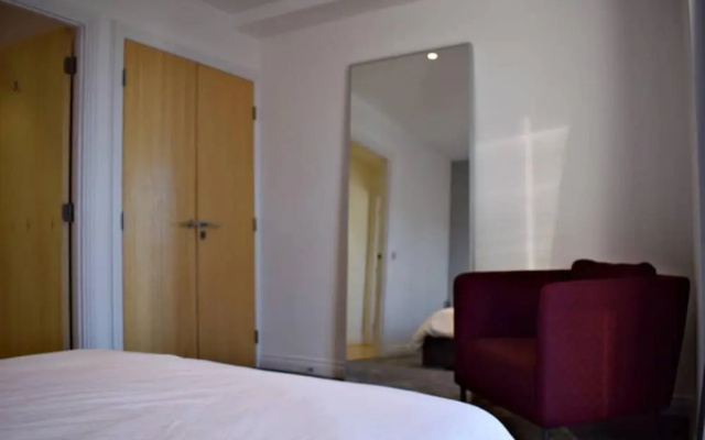 1 Bedroom Flat Next to Greenwich Station