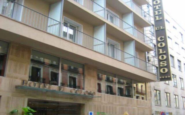 Отель Eurostars Madrid Gran Via (ex Exe Coloso) Испания, Мадрид - отзывы, цены и фото номеров - забронировать отель Eurostars Madrid Gran Via (ex Exe Coloso) онлайн вид на фасад