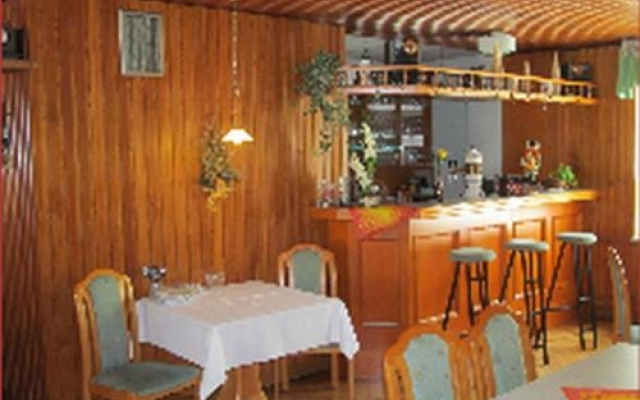 Zur Edlen Krone