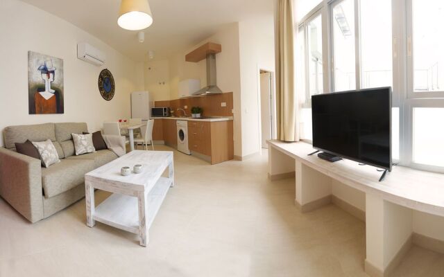 Living4Malaga Suites Superior