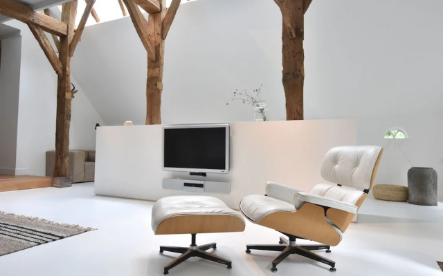 Farmhouse On Natural Reserve in Rijssen With Garden
