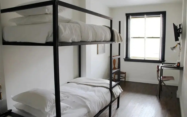 3 Musketeers Hostel