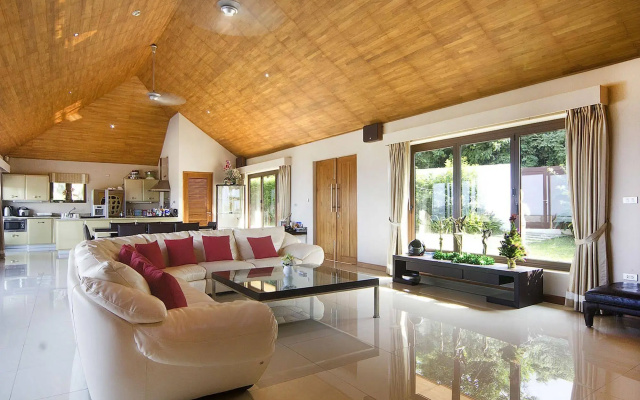 Baan Napoli Luxury Villa