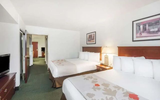 Clarion Pointe Charleston - West Ashley