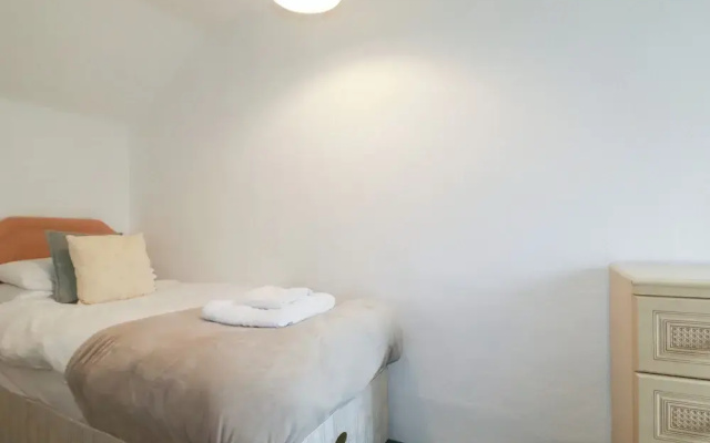 Honeysuckle Cottage