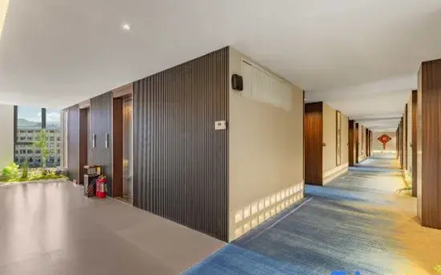 Hushang Mingju Hotel