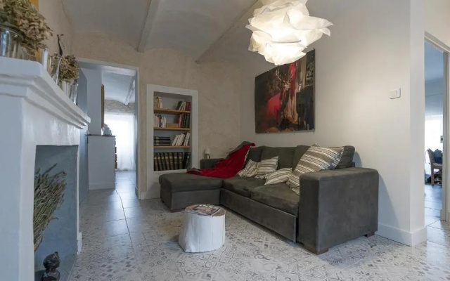 La Chambre de Seraphin (Adults Only)