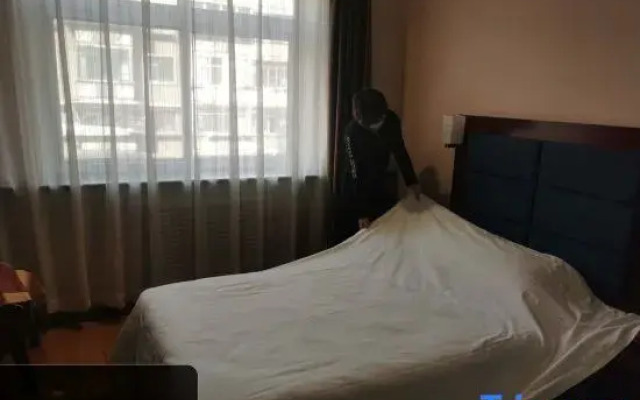 super 8 Hotel (Lanzhou Railway Station Passenger Center Store)