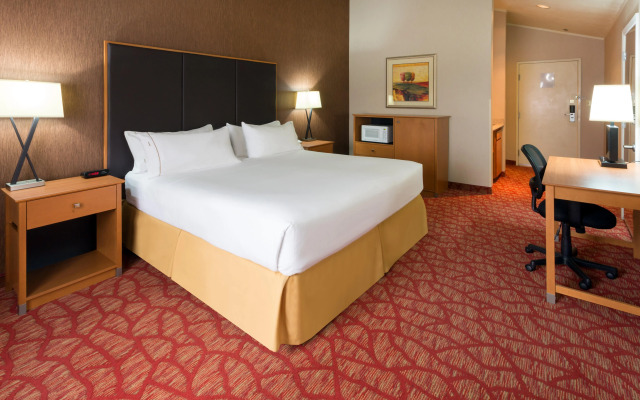 Holiday Inn Express Grants Pass by IHG