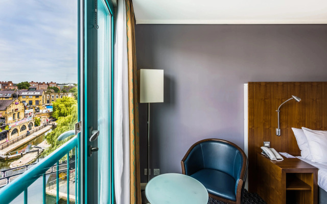 Holiday Inn London Camden Lock by IHG