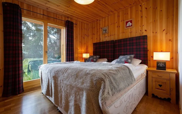 Gorgeous Chalet Amidst Mountains in La Tzoumaz