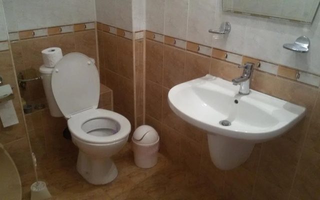 Mavrova Guest House