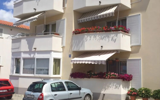 Apartment Rade