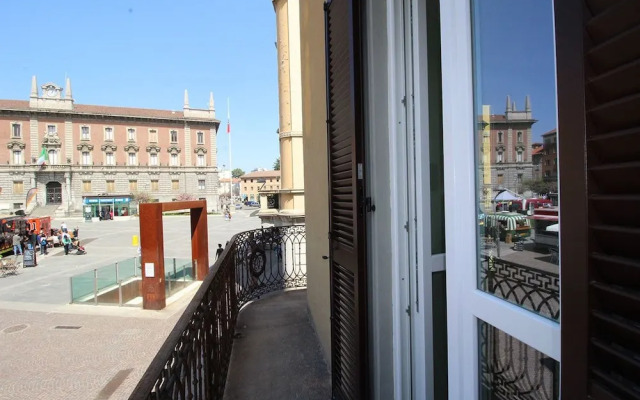 Piazza Trento 11