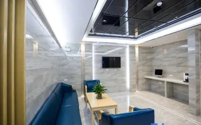 Starway Hotel (Shihezi Bus Terminal)