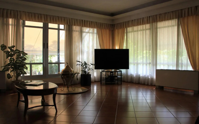Hotel Platon