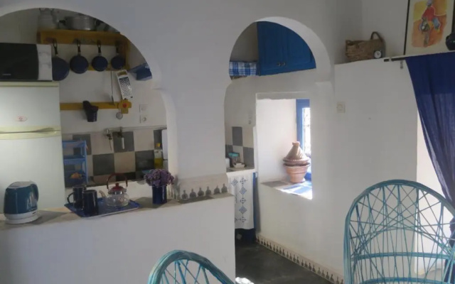 La Maison Bleue