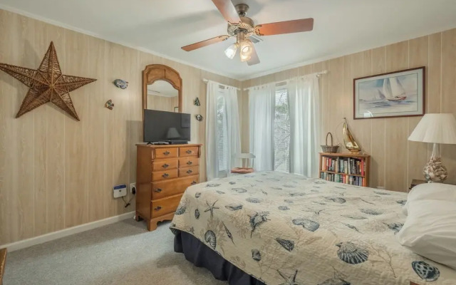 Loony Dunes by Topsail Realty
