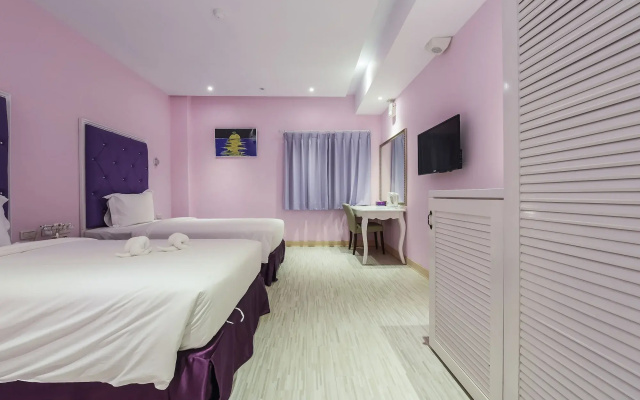Lion King Hotel
