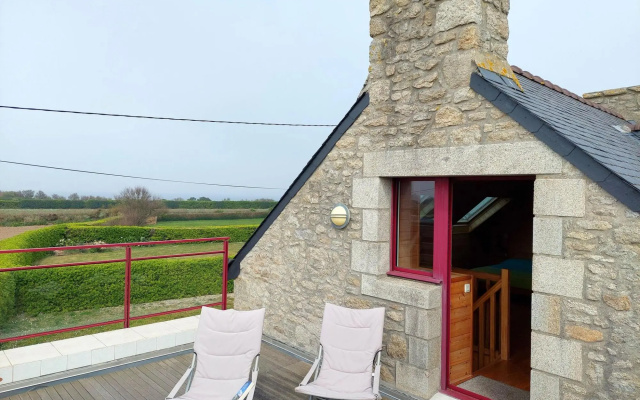 Semi-detached House Near the Sea, Cleder