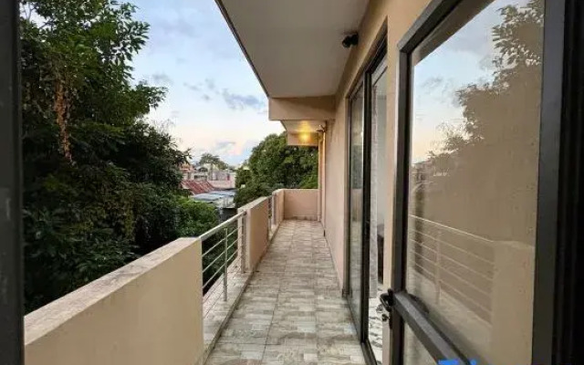 Luxurious Teak Furnished City Apartment w/ Pool